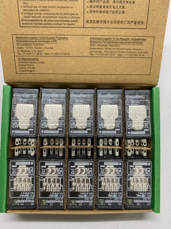 Rơ le kiếng RXM4AB2BD Schneider - 24VDC - 6A - 14 chân4