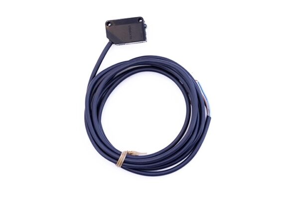 cam-bien-quang-omron-e3z-d81-12-24vdc-npn-3.jpg